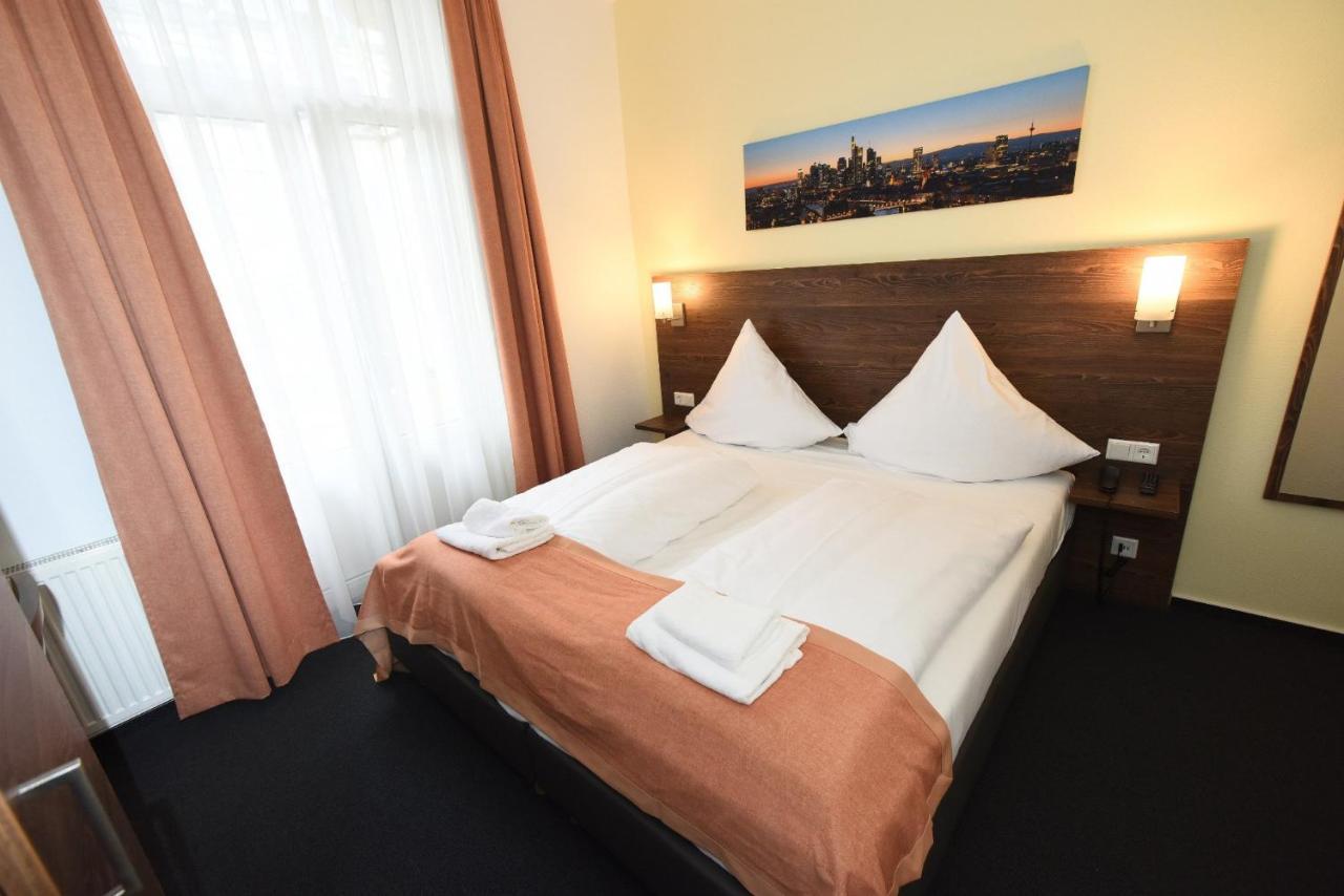 Hotel Little Paris Frankfurt am Main Buitenkant foto