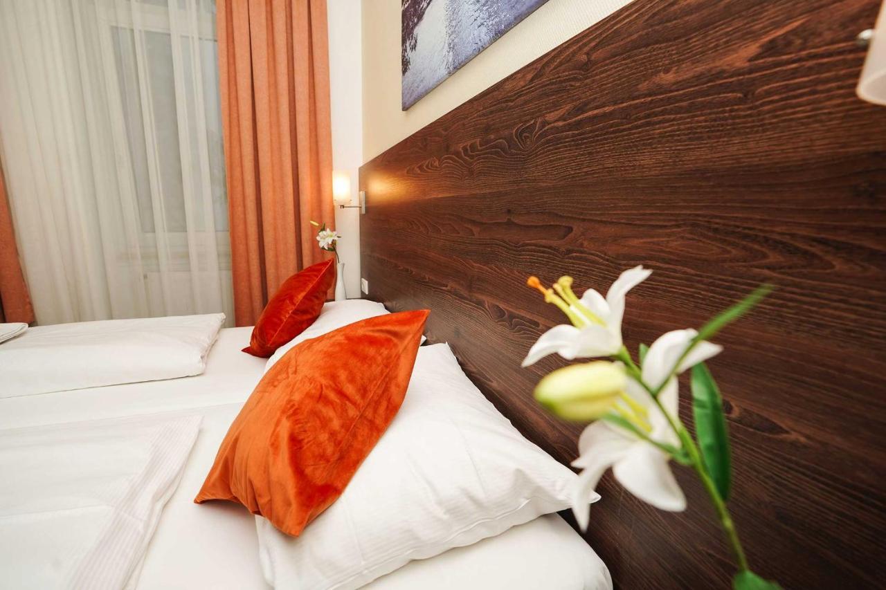 Hotel Little Paris Frankfurt am Main Buitenkant foto