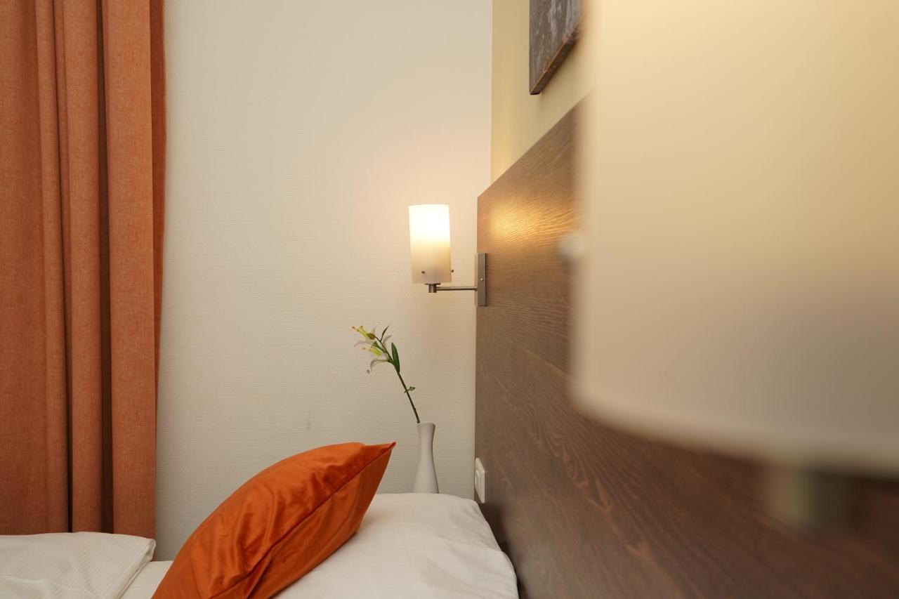 Hotel Little Paris Frankfurt am Main Buitenkant foto