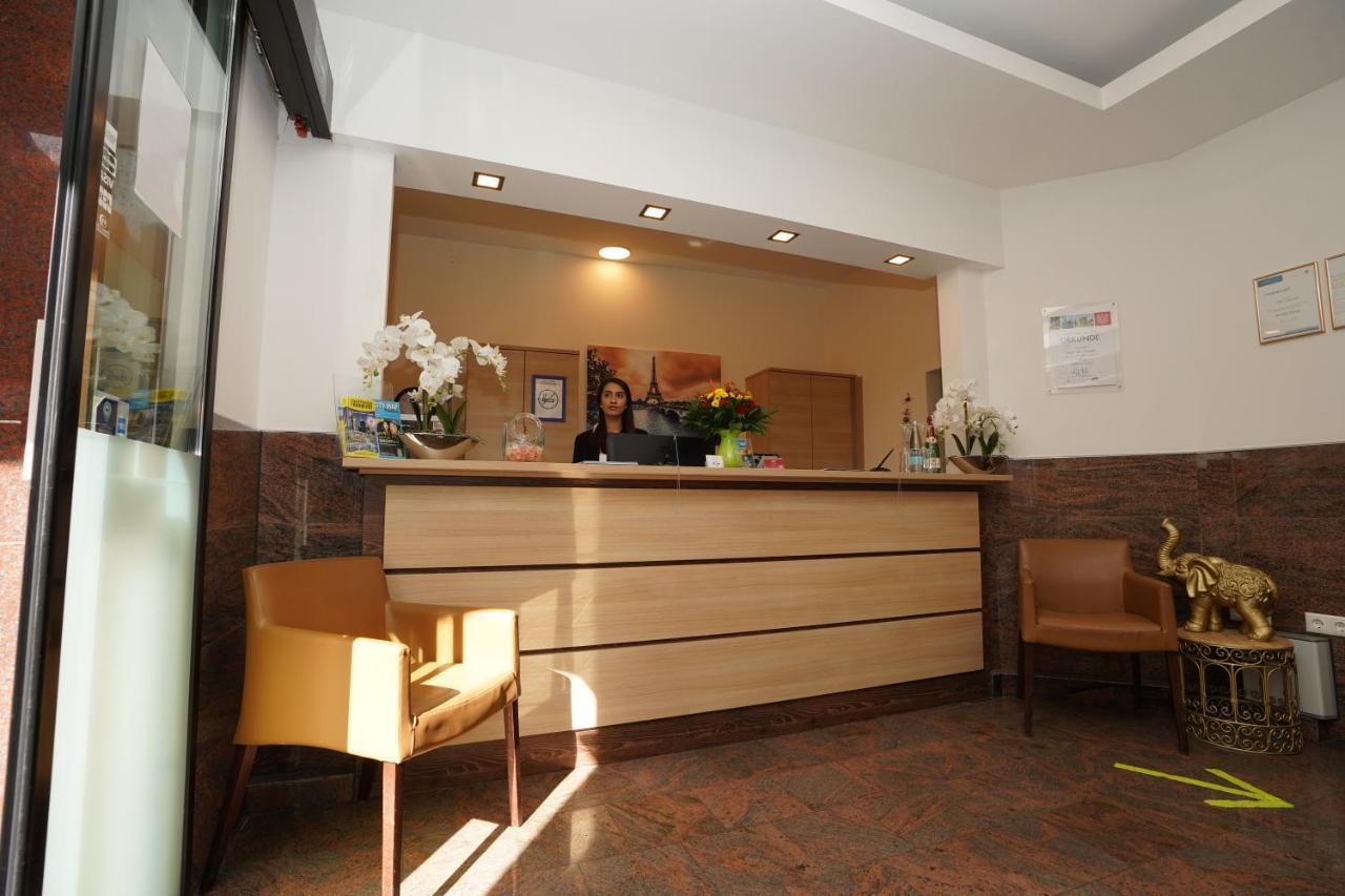 Hotel Little Paris Frankfurt am Main Buitenkant foto